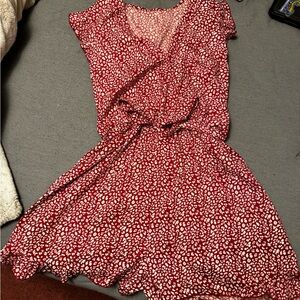 Cupshe Red and White Flutter sleeve romper